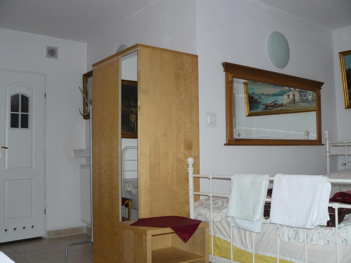 Piaseczno Willa Staropolska - Housity