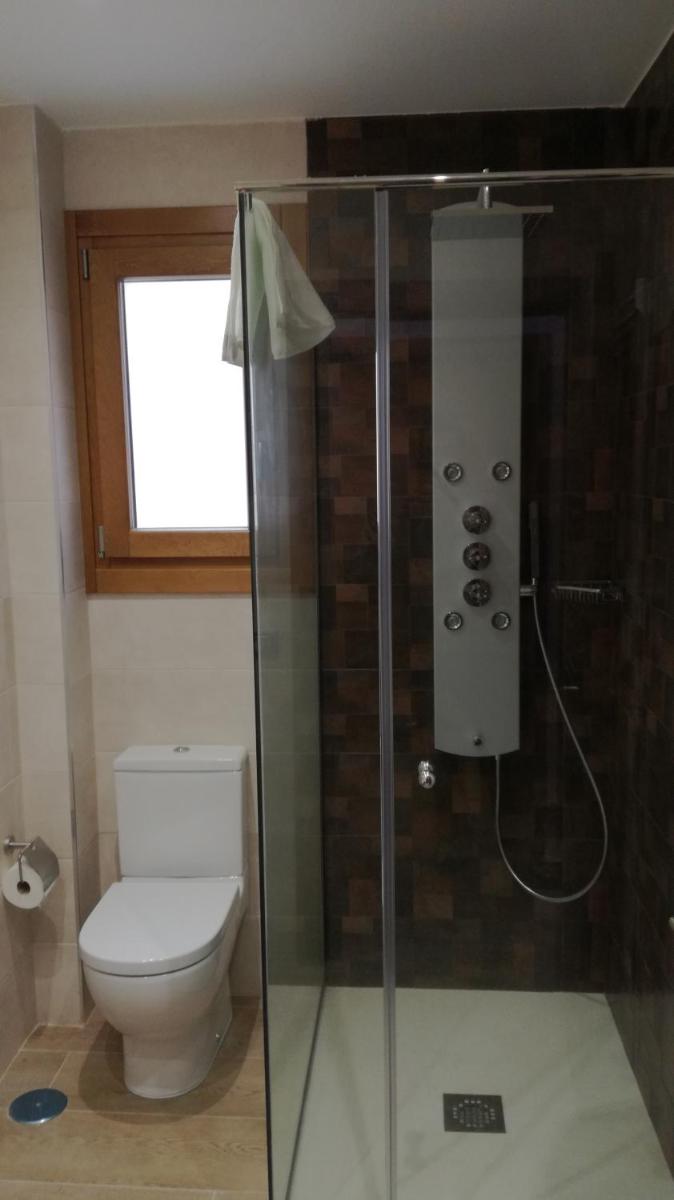 Un baño de Hotel Rural & SPA Puente del Duratón