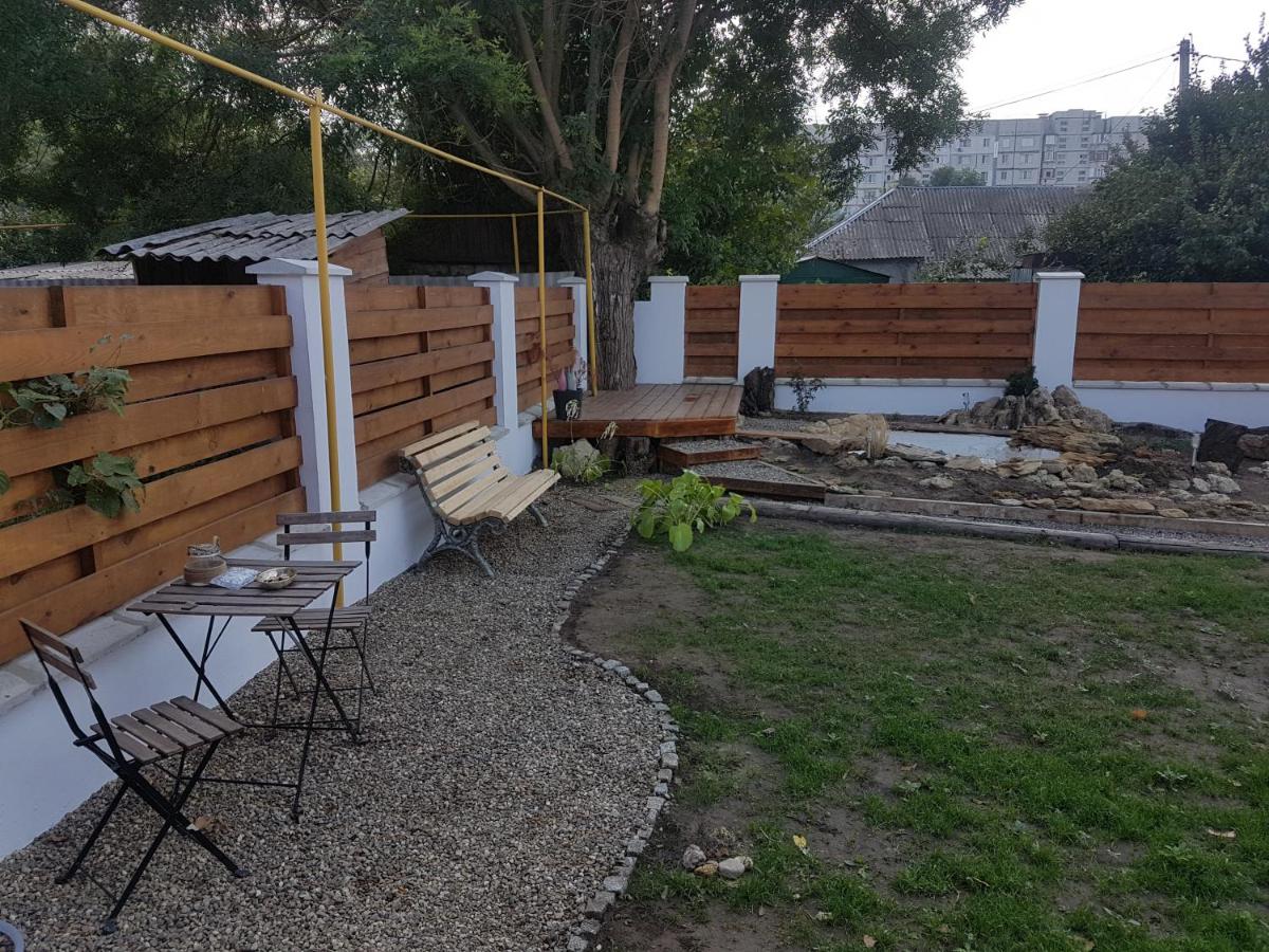 Ethnic House in Town Center - Housity