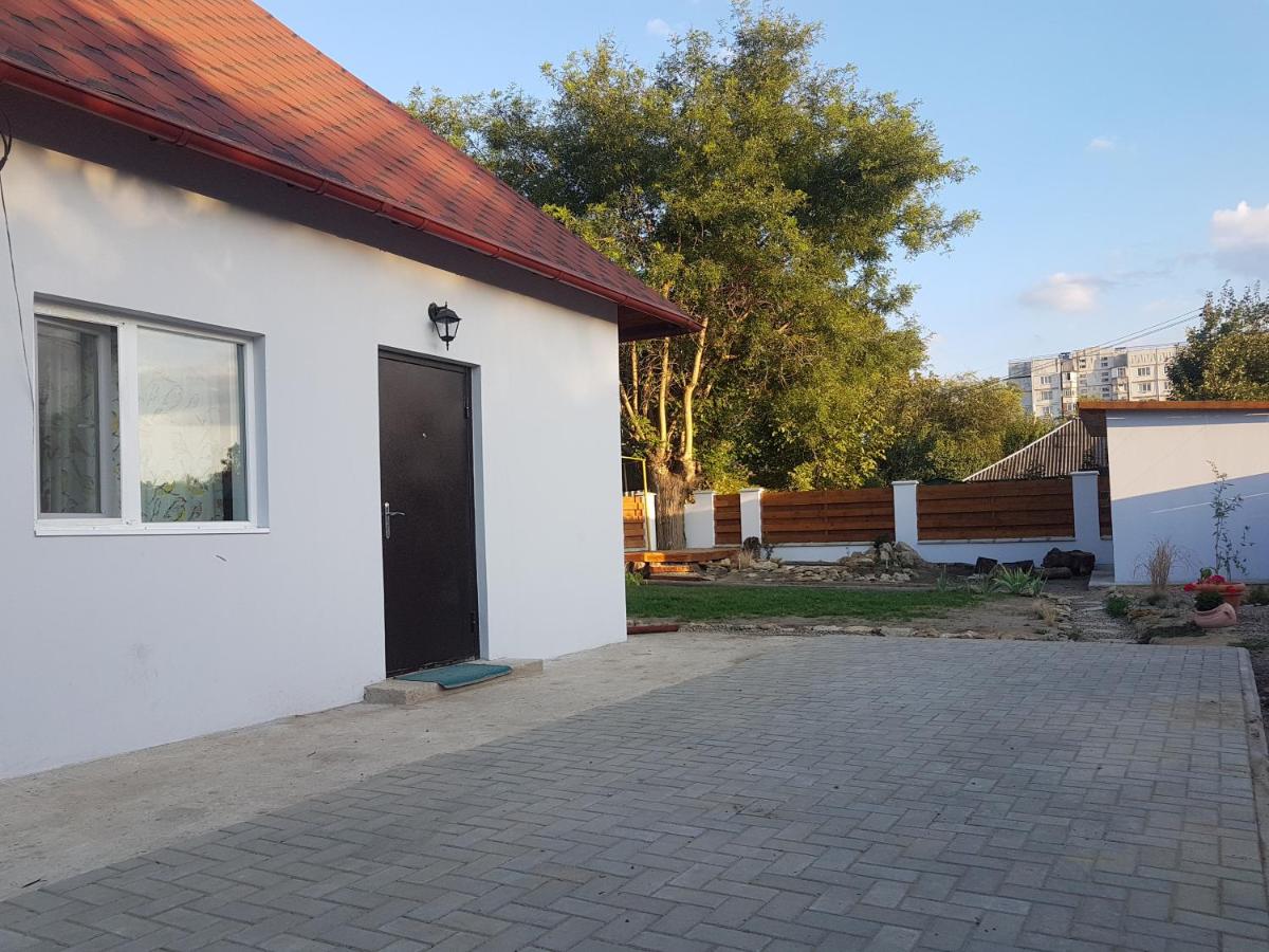 Ethnic House in Town Center - Housity