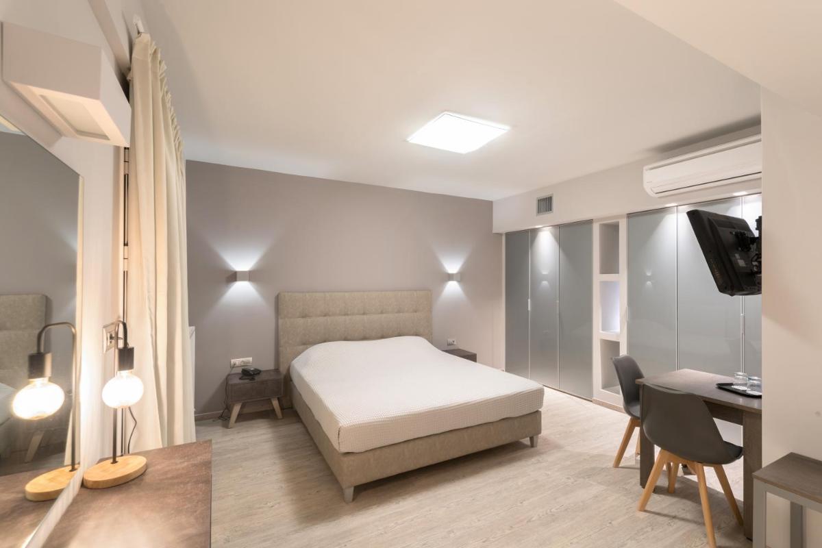 Castello Hotel - Housity