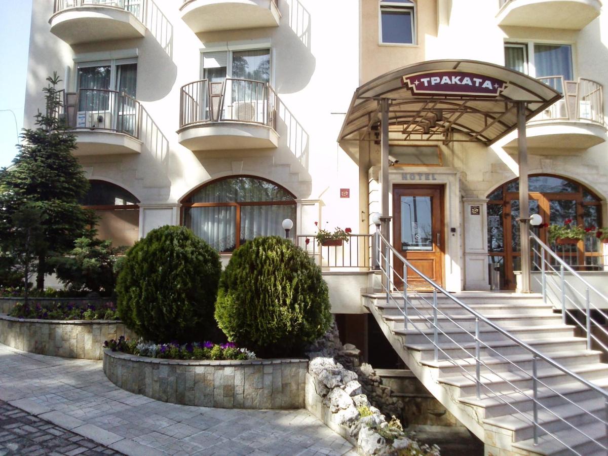Hotel Trakata - Housity