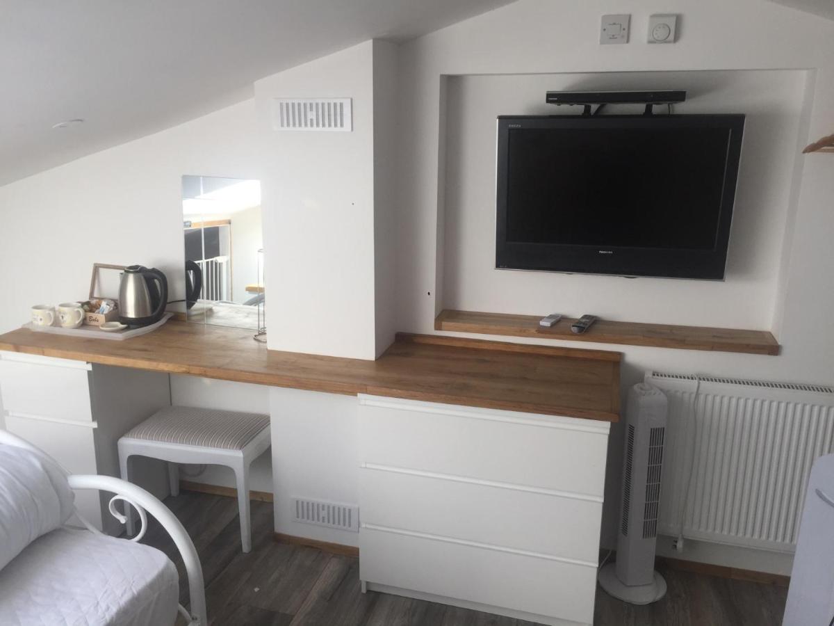 Barton Gate Farm B&B - Housity