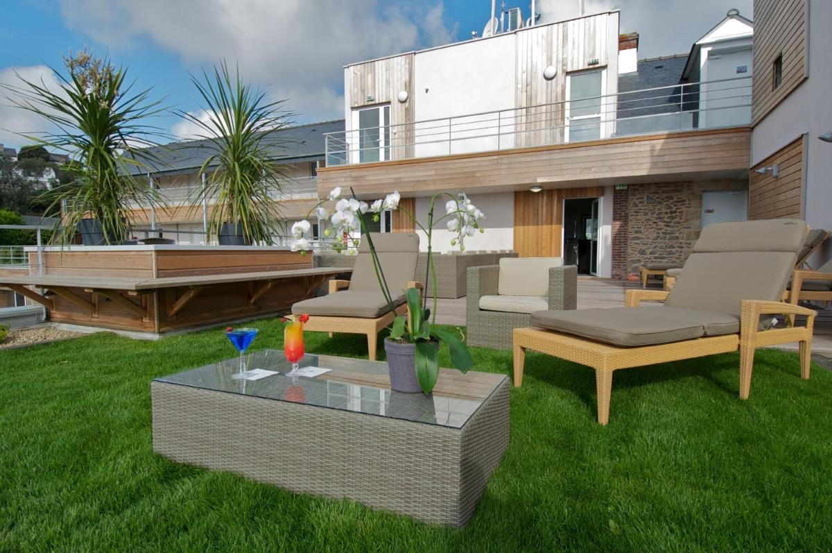 Jardin de l'établissement Best Western Plus Les Terrasses de Bréhat