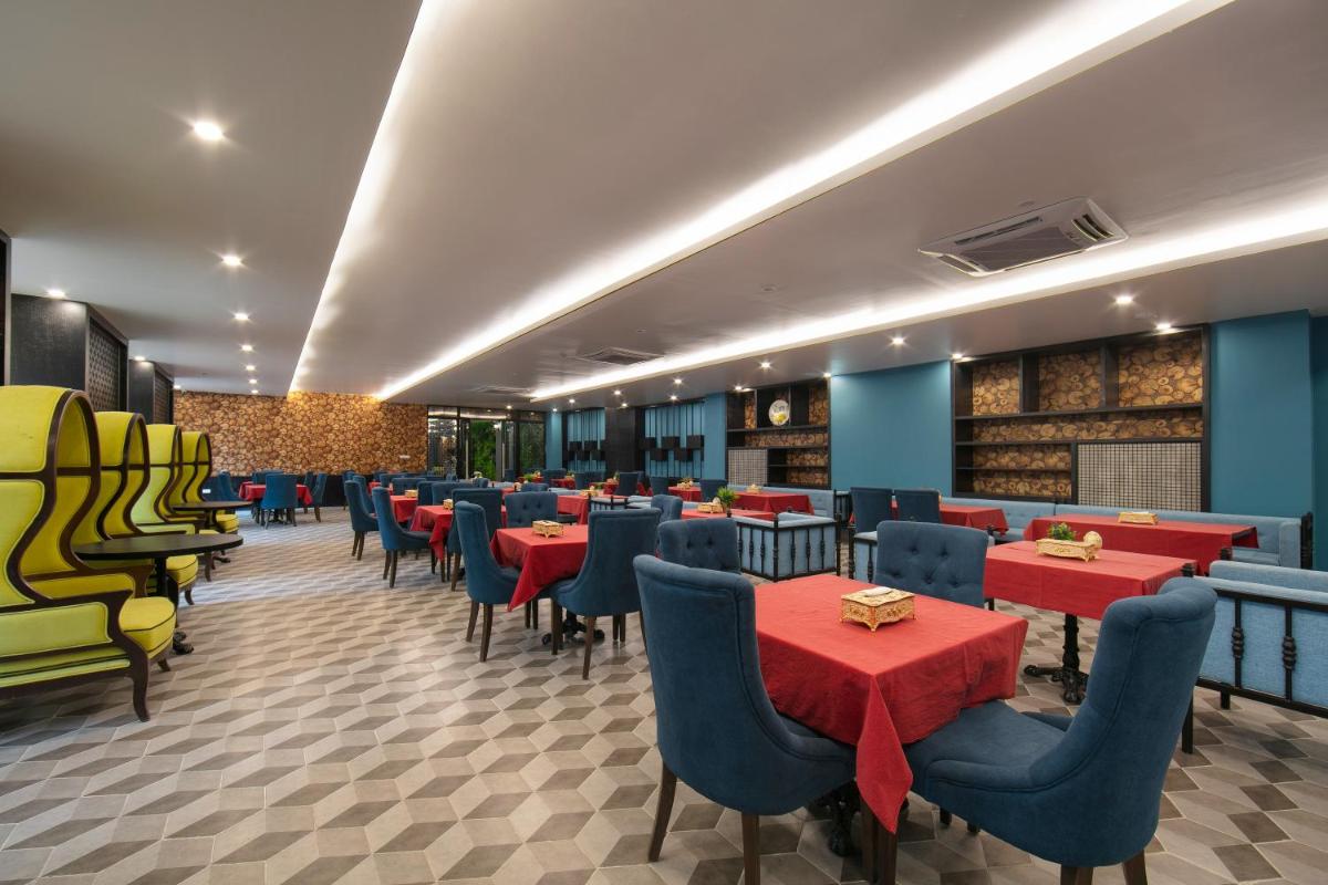 Azalea Parkview Hotel - Hizvo