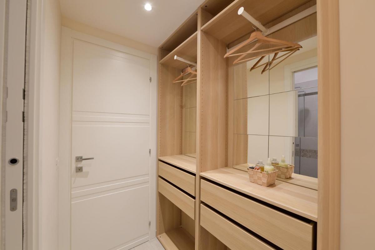 San Pietro Moonlight Luxury Apartment - Housity