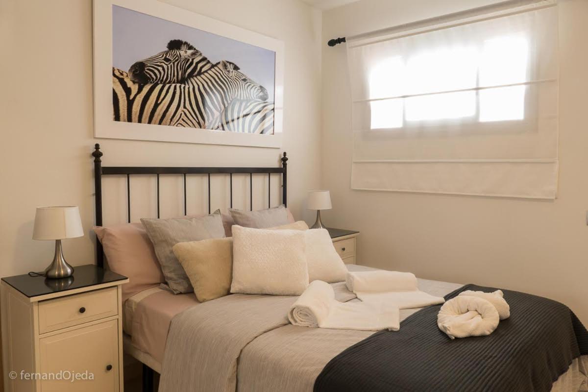 First Line Seaside - Housity