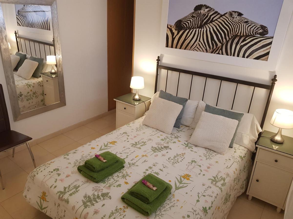 First Line Seaside - Housity