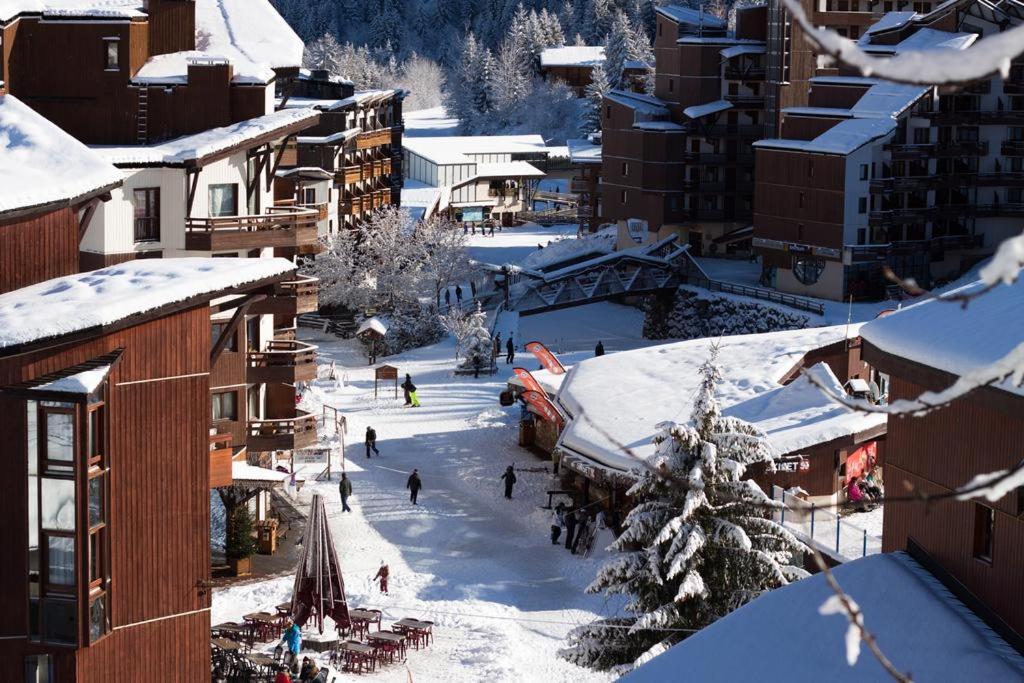 Appartement La Tania 2 pièces garage dans chalet pied pistes - Housity