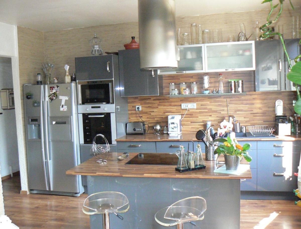 Bienvenue Chez Nous - Housity