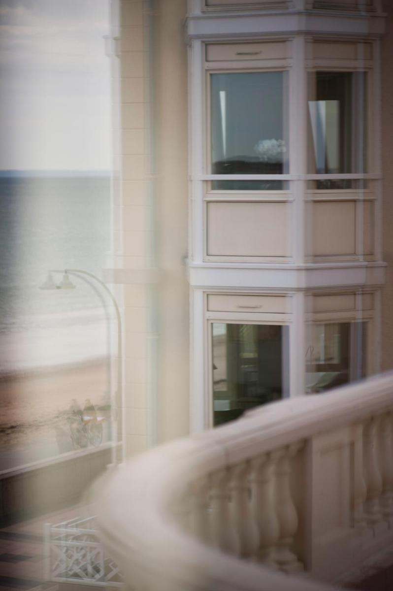 Balcon ou terrasse dans l'établissement Grand Hôtel Des Thermes
