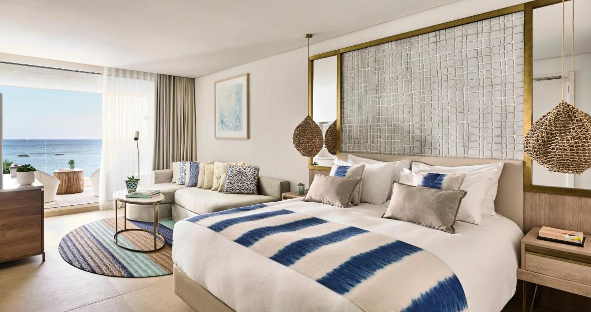 Cama o camas de una habitación en Nobu Hotel Ibiza Bay