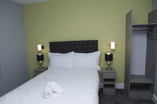 The Spring Bank APARTHOTEL - Housity
