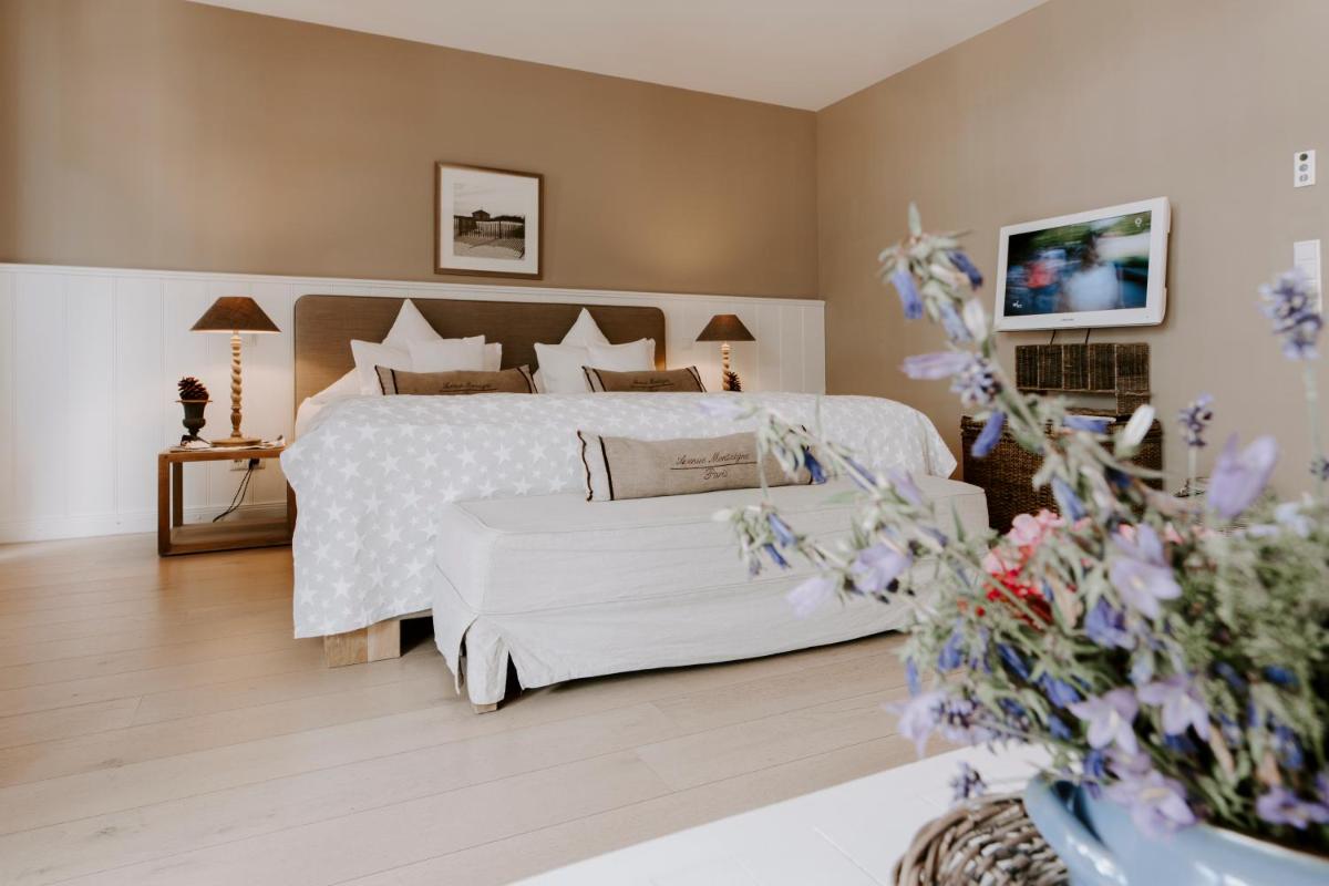 StrandHotel Seeblick, Ostseebad Heikendorf - Housity