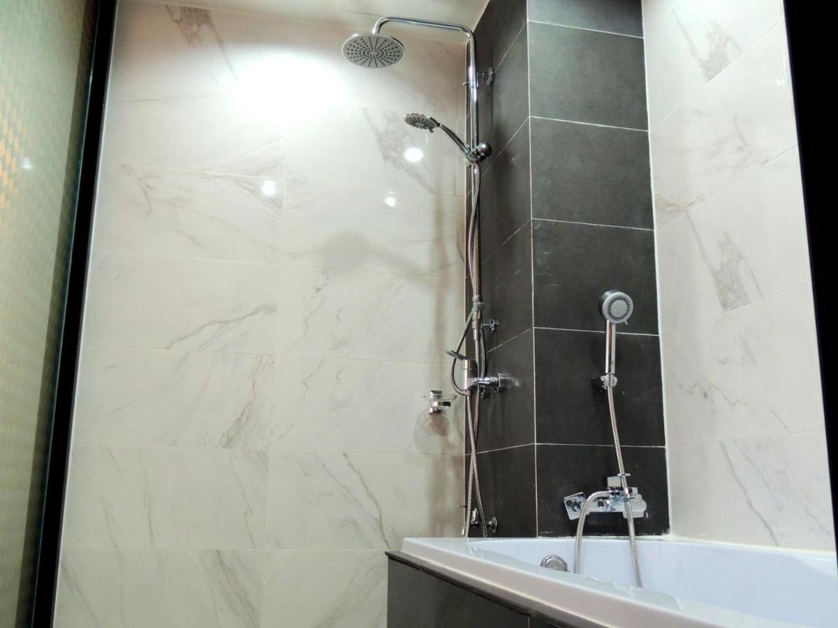 The Raise Hotel - Housity