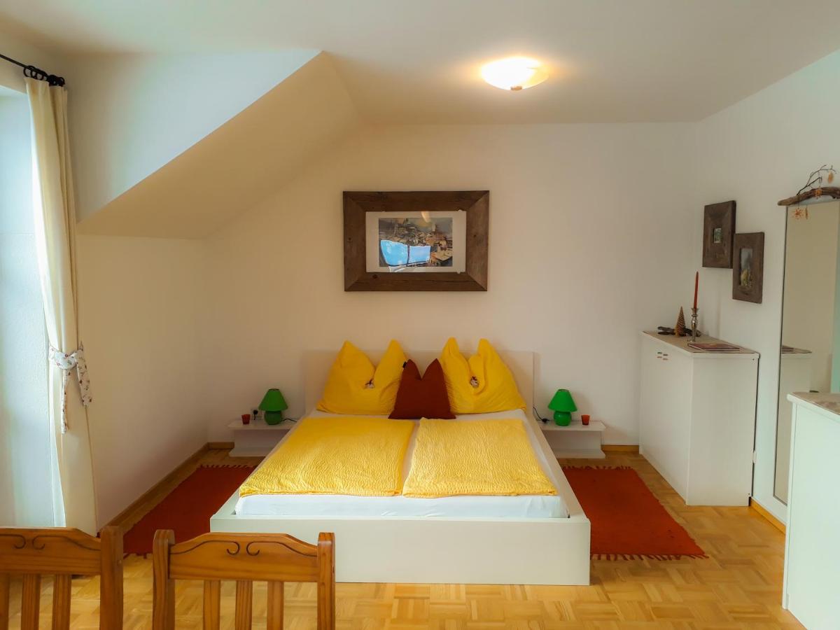 Ferienwohnung nahe Fuschlsee, Hof bei Salzburg - Housity