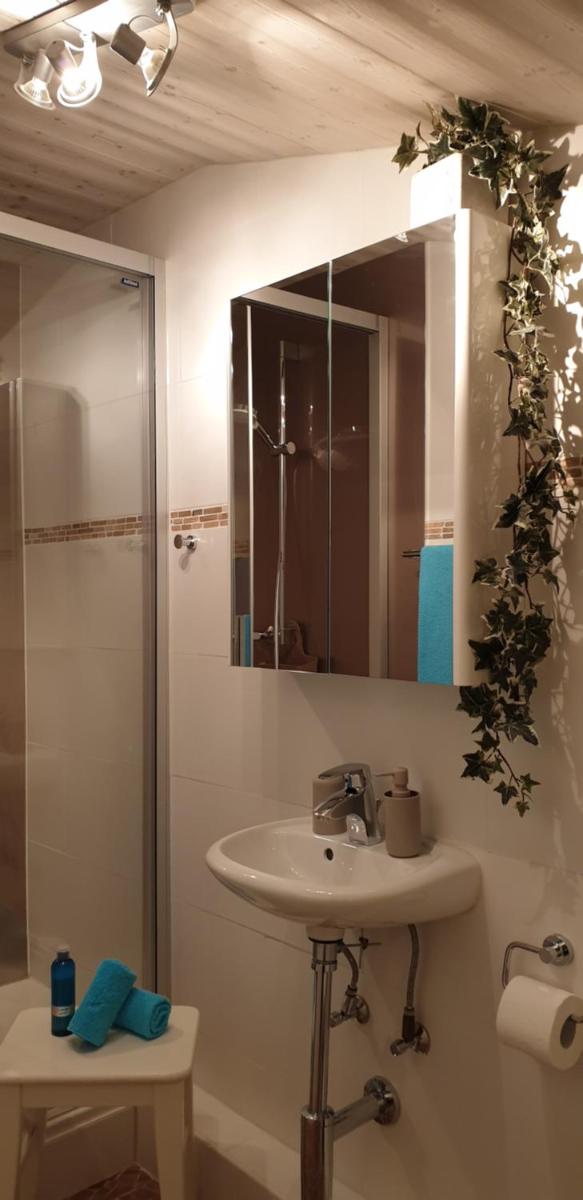 Chez Constance - Housity