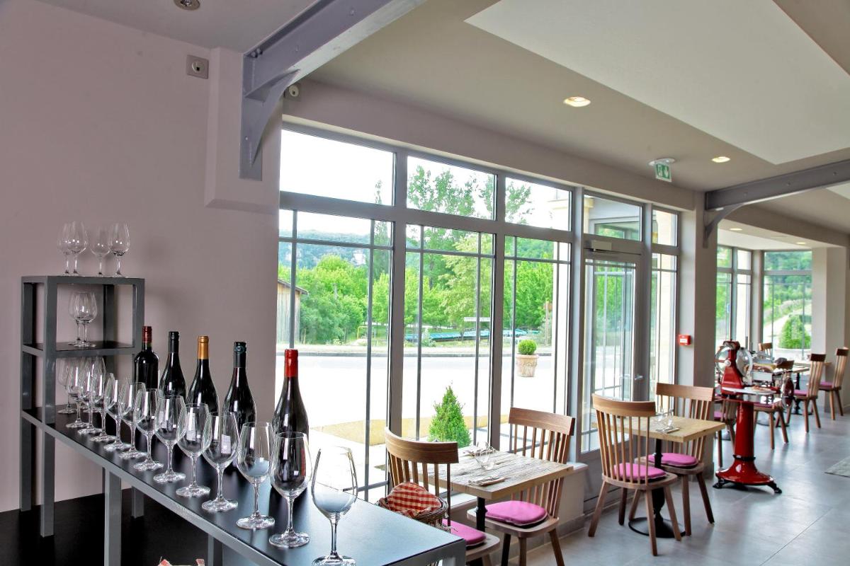 Restaurant ou autre lieu de restauration dans l'établissement Les Glycines - Hôtel & Spa - Teritoria