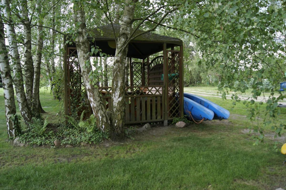 Camping Family - Housity