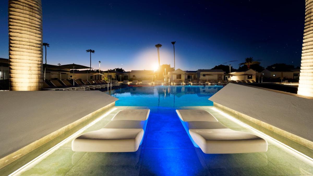 Piscina en o cerca de Club Maspalomas Suites & Spa - Adults Only