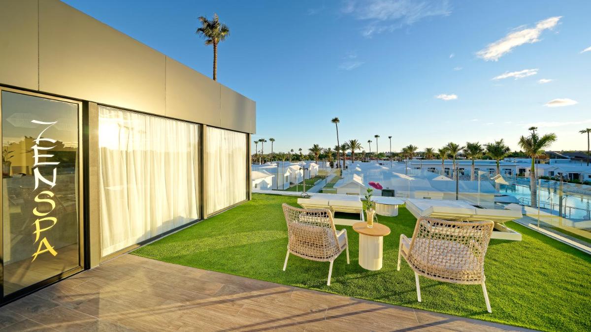 Piscina en o cerca de Club Maspalomas Suites & Spa - Adults Only