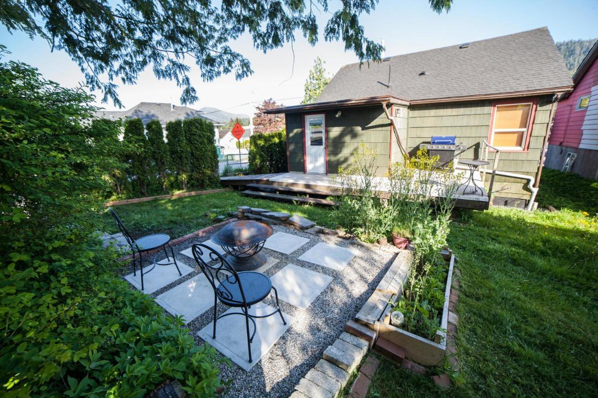 Huckleberry Cottage - Housity