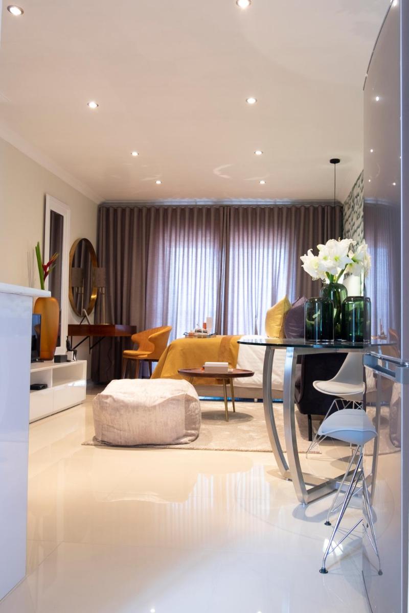 The Wilcrest Apartment - Housity