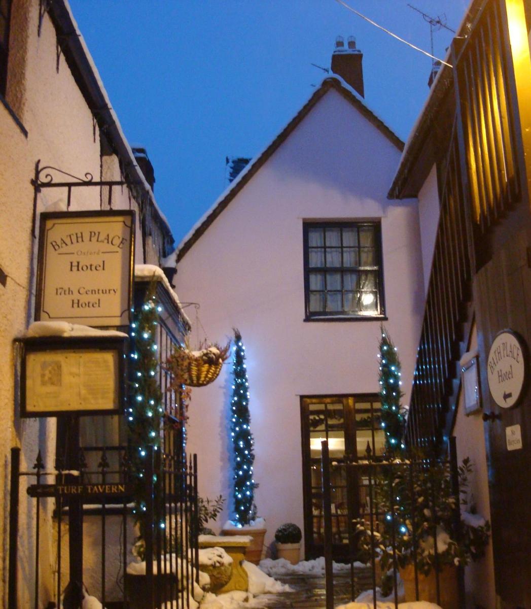 Bath Place Hotel - Housity