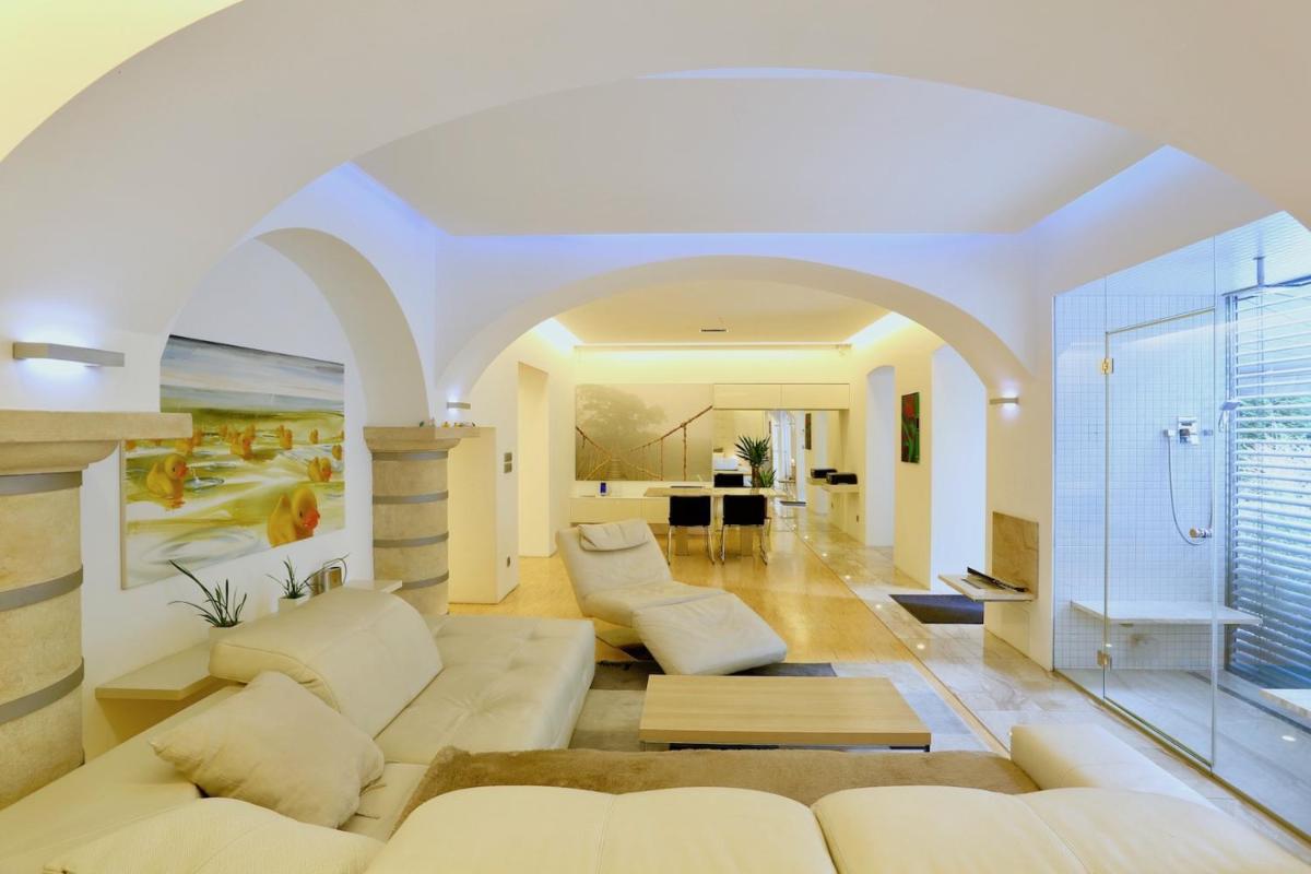 Residence Caesar by Homester - Hizvo