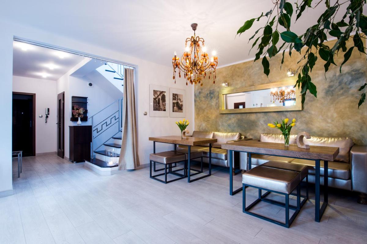 Apartamenty Królewska Kwatera - Housity