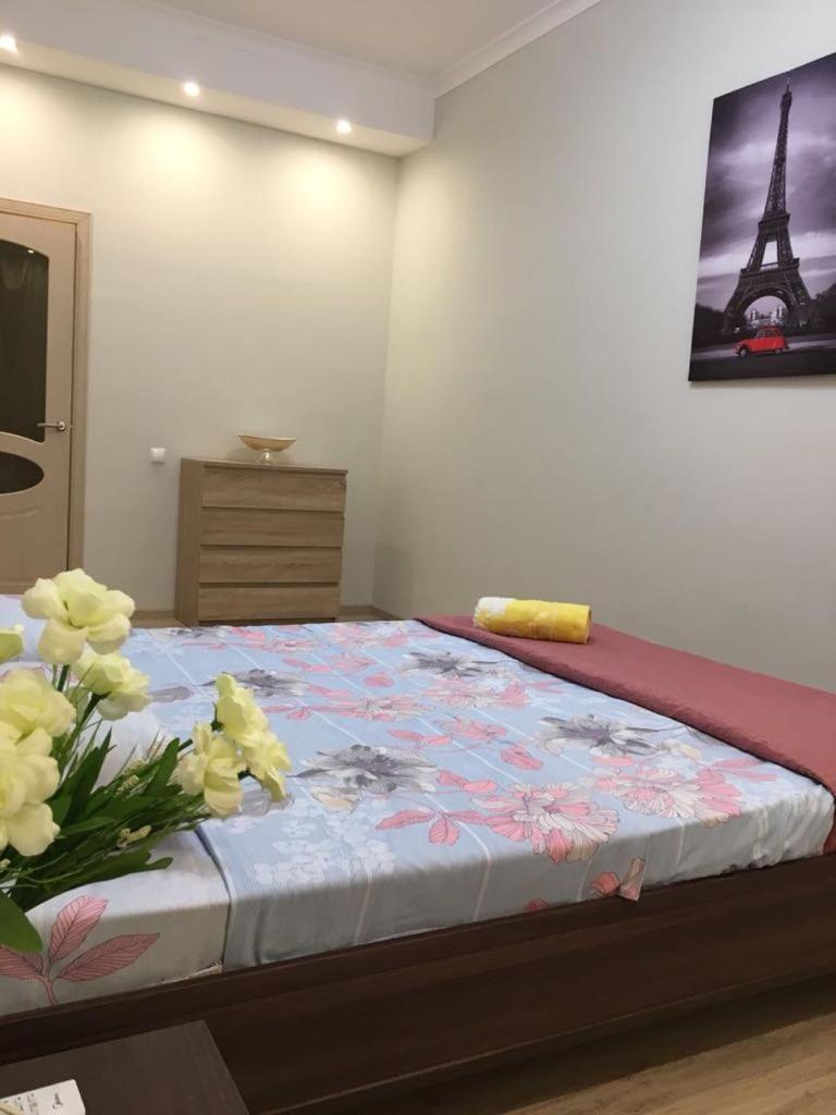 TRILLIONER Apartment 421 - Housity