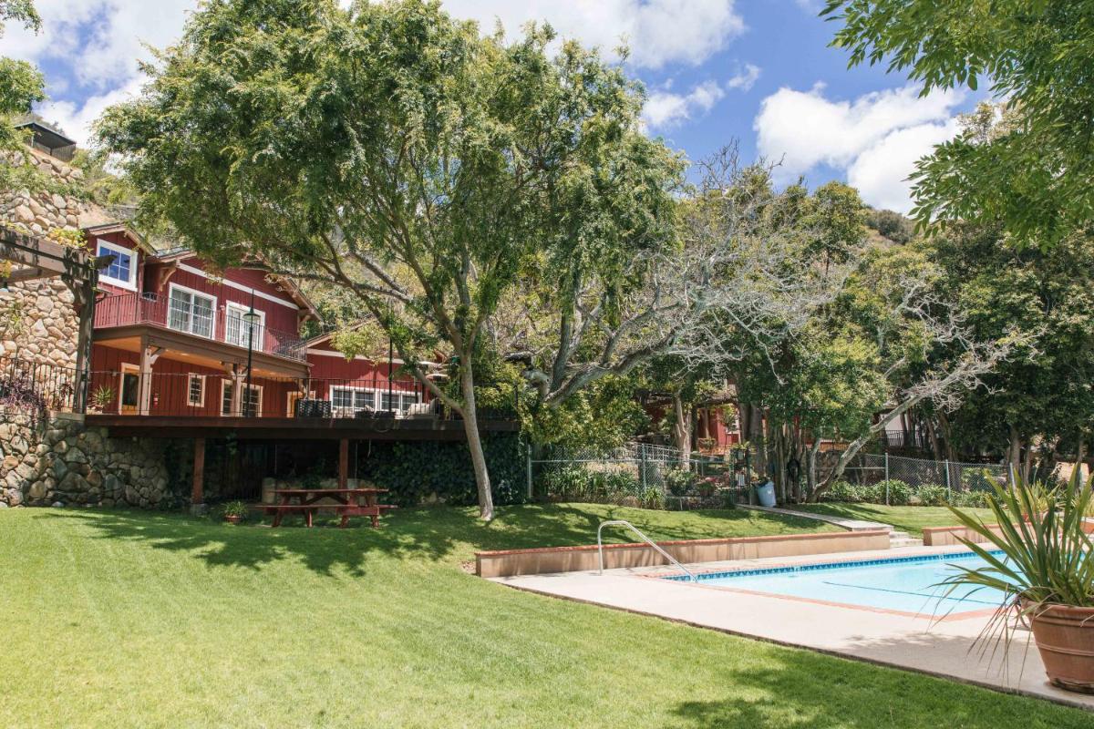 Circle Bar B Guest Ranch - Housity