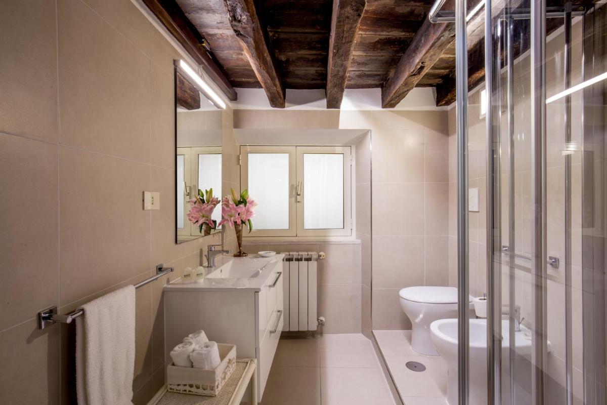 Boutique Hotel Campo de' Fiori - Housity