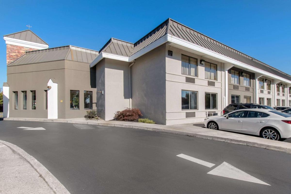Quality Inn Harrisburg Downtown Riverfront - Housity
