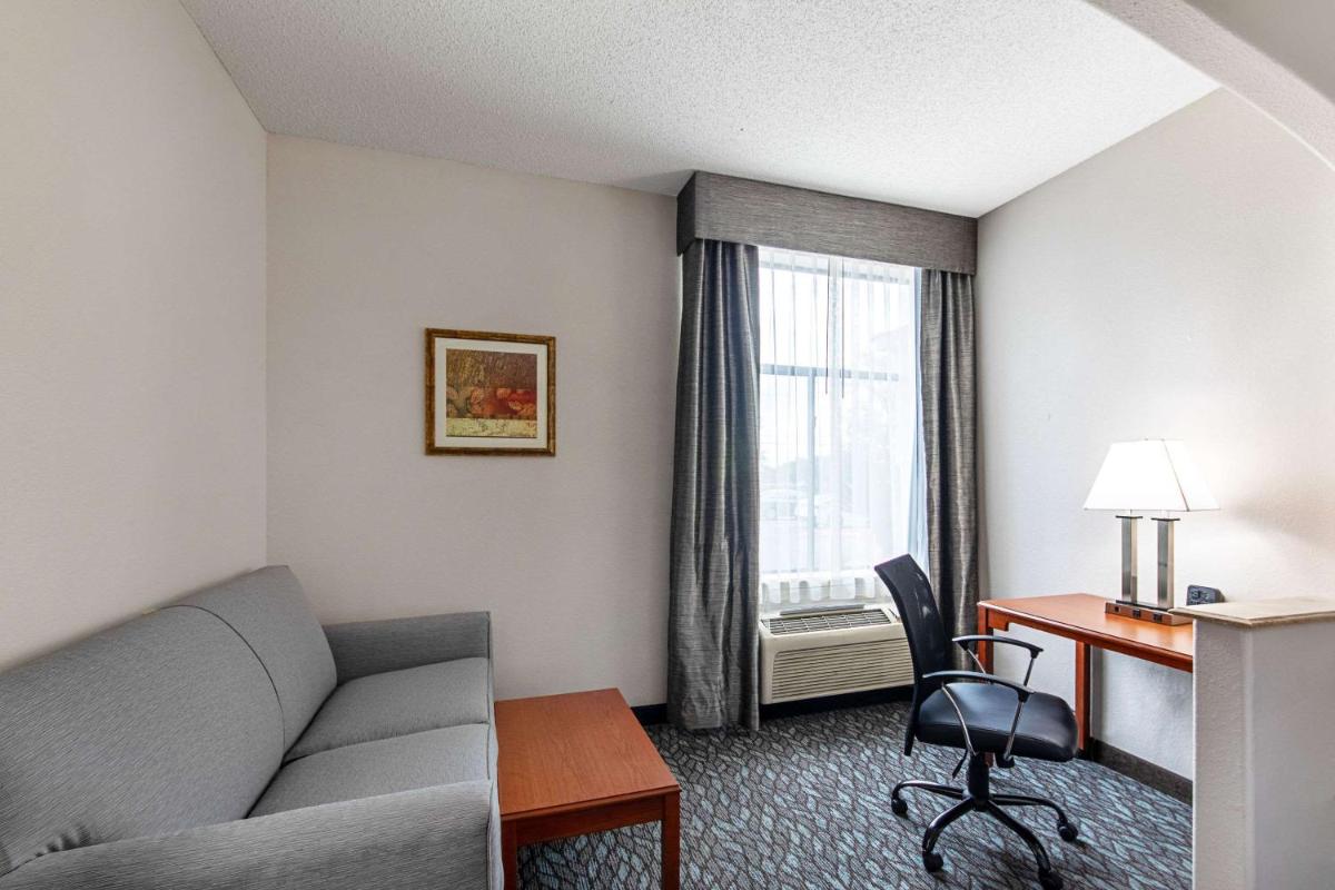 Quality Suites - Housity