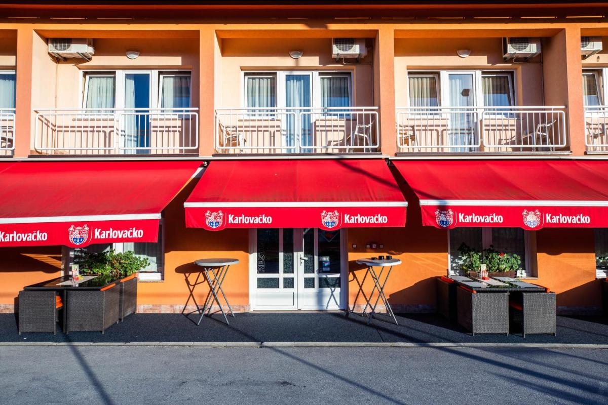 Bed and Breakfast Restaurant DP - Housity