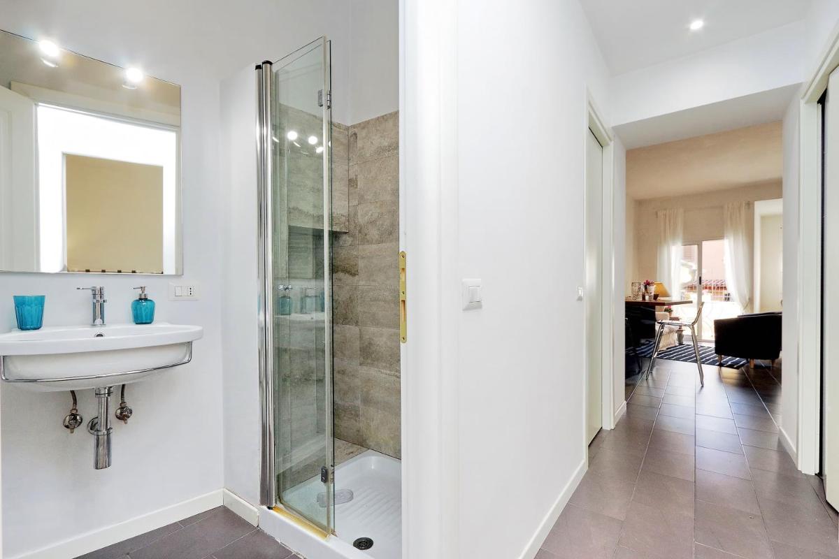Suitetrails - Monti charming apartment - Rome short let Service