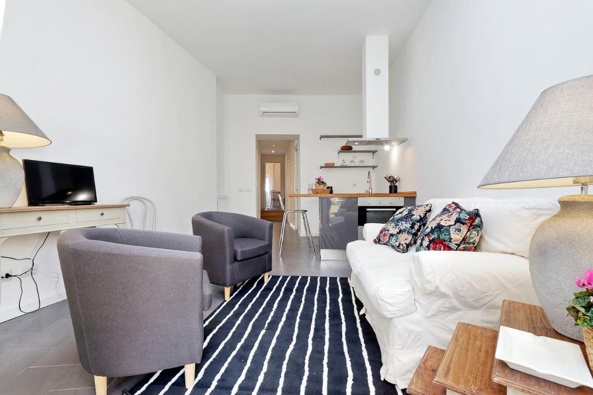 Suitetrails - Monti charming apartment - Rome short let Service