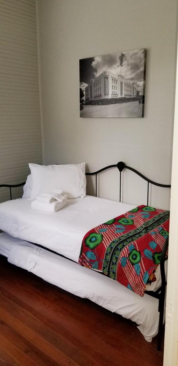 Inn on the Riverwalk - Housity