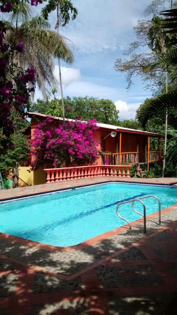 Selvablanca Hostel - Housity