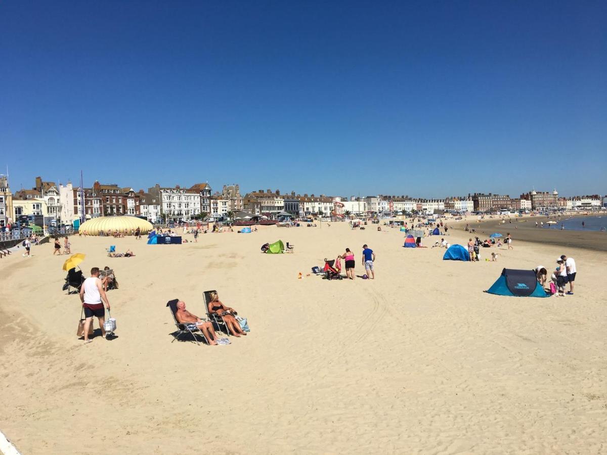 Self-contained small apt. Weymouth - Housity