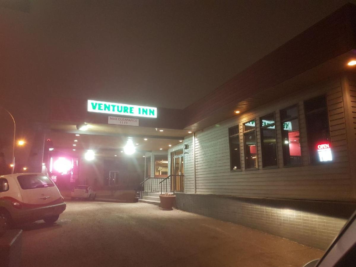 Venture Inn Hotel - Housity