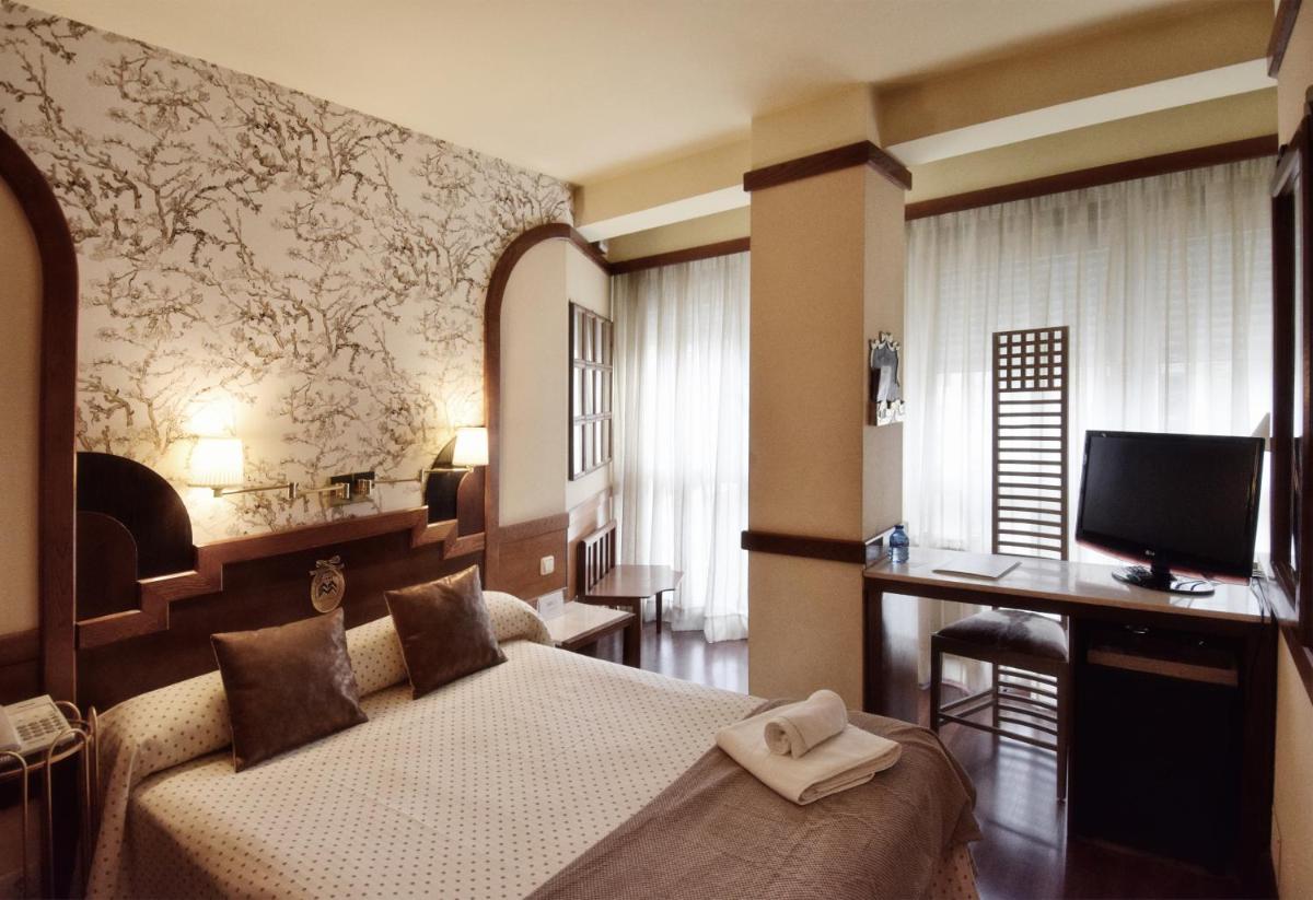 Hotel Maria Luisa - Housity