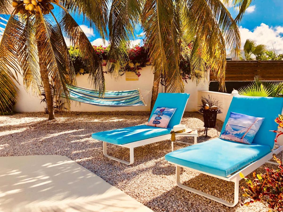 Karibu Aruba Boutique Hotel - Housity