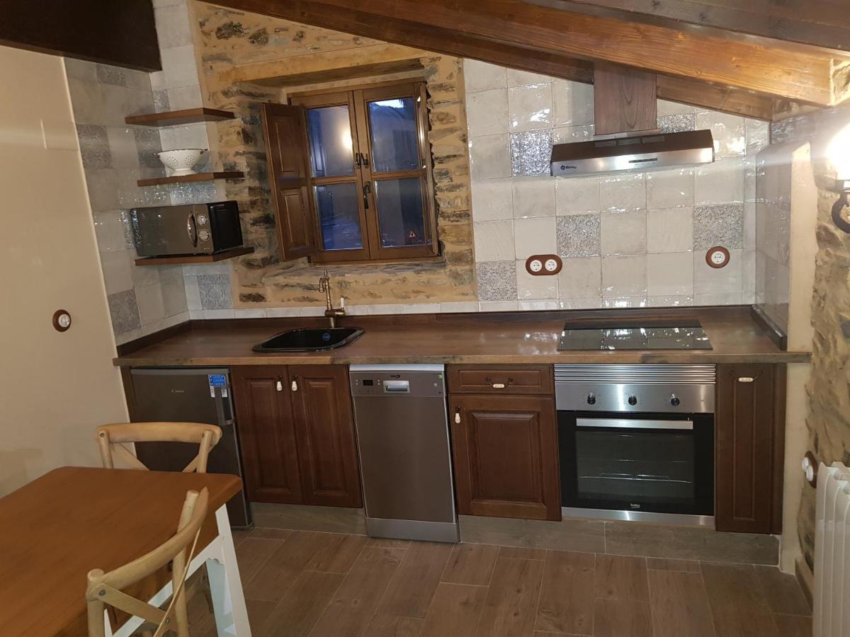 Apartamentos Rurales Casa Carmen - Housity