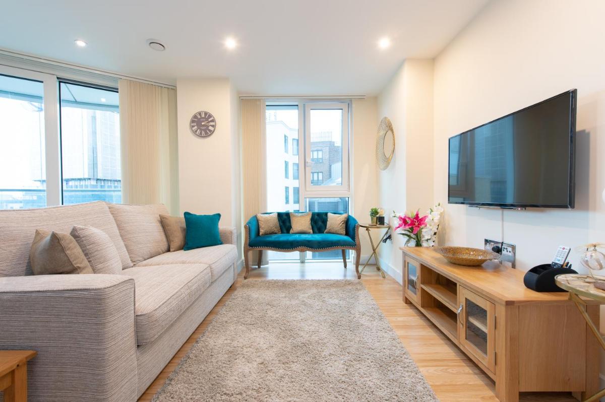 City Living Apartments - Housity