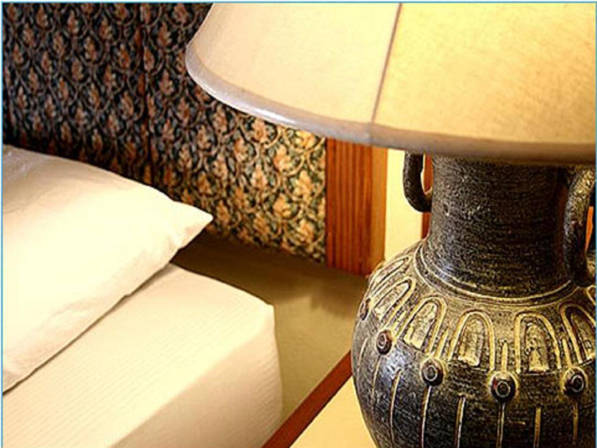 King Royal Garden Inn - Housity