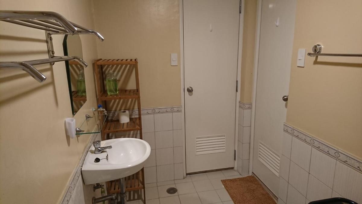 Wellington Courtyard 2 Bedrooms Tagaytay City - Housity