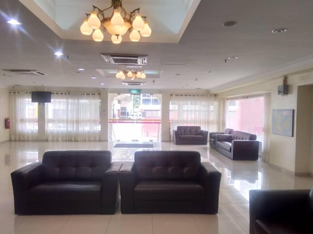 Hotel Mewah Impiana - Housity