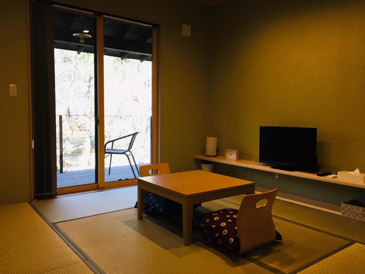 B&B Izumi Nikko - Housity
